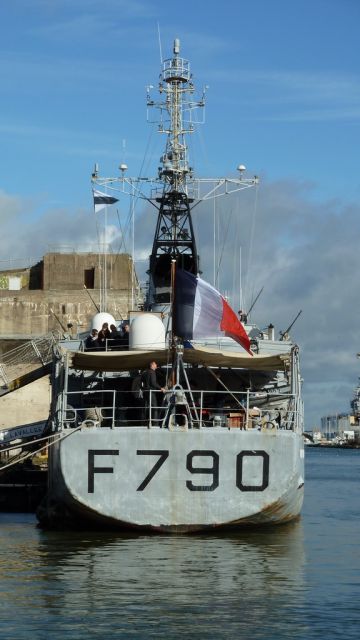 Lieutenant de vaisseau Lavallee - Commerce - 10 novembre 2013 (1).JPG